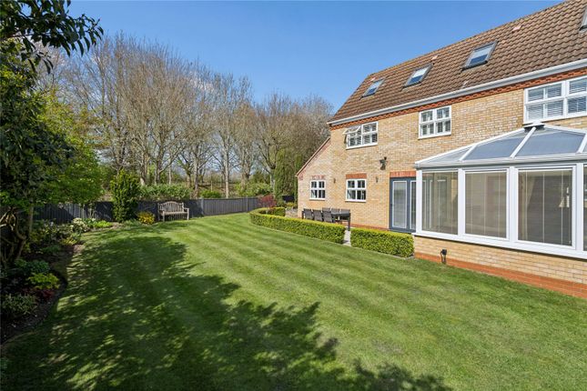 3, Hollyhock Close, Hertfordshire photo 4