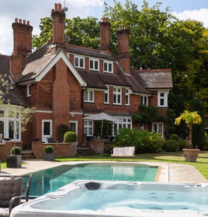 Thumbnail Detached house to rent in Kings Ride, Ascot