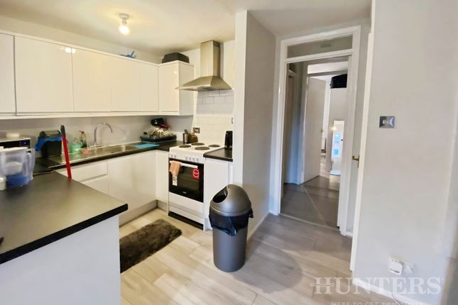 8, Devonshire Road, Carshalton photo 3