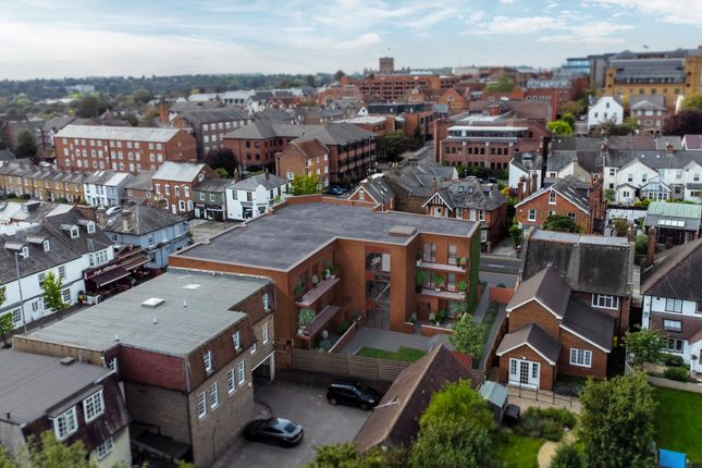 Flat for sale in Victoria Street, St. Albans, Hertfordshire