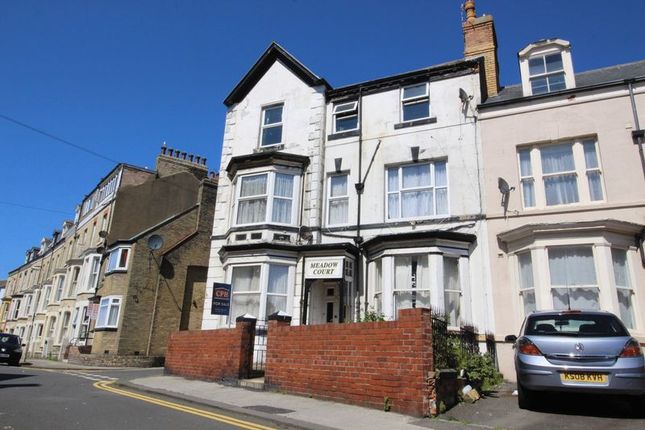 Homes For In Rutland Terrace Queens Parade Scarborough Yo12 Thumbnail Property For In Rutland Terrace Queens Parade Scarborough