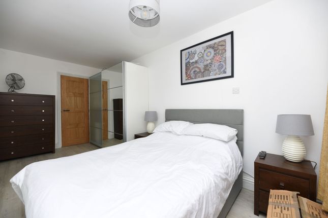 40 Evans Close, Huntingdon photo 4