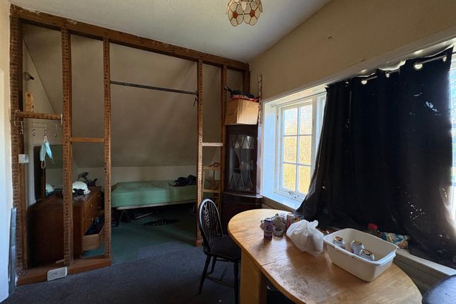 The Rectory, Burdett Avenue, Westcliff-on-Sea photo 2