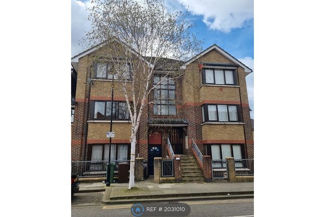Thumbnail Flat to rent in Orange Grove, London
