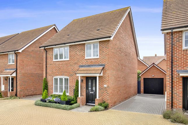 4-bed house on 8, Newell Crescent, Chichester, £465,000