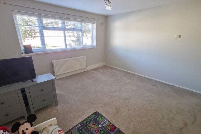 Poplar Place, London photo 4