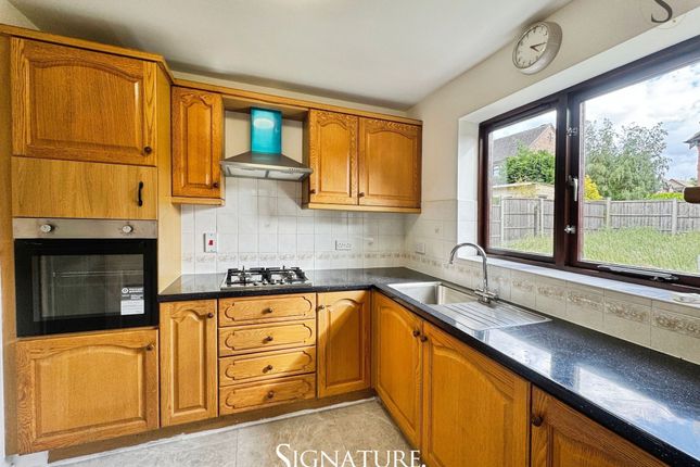 6 Holbrook, Leicester photo 2
