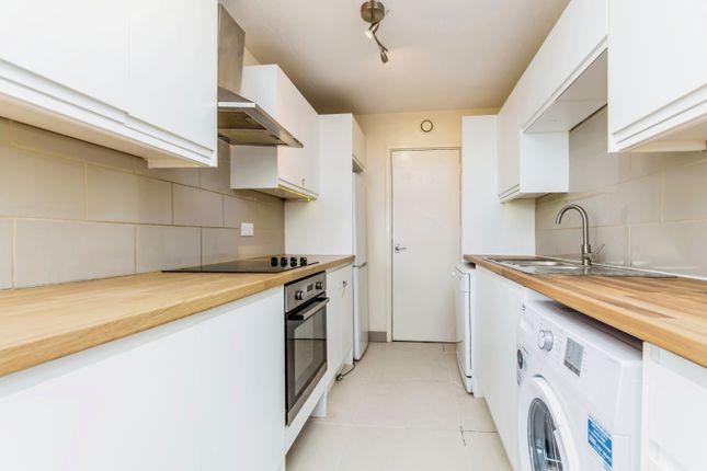 37 Maybourne Grange,, Turnpike Link, Croydon photo 4