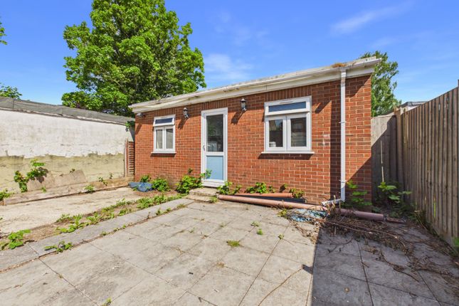 163, Langley Road, Berkshire photo 4