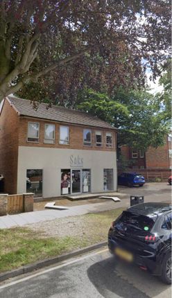 Retail premises to let in South Parade, Northallerton