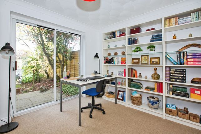 37, Barrington Place, Somerset photo 4