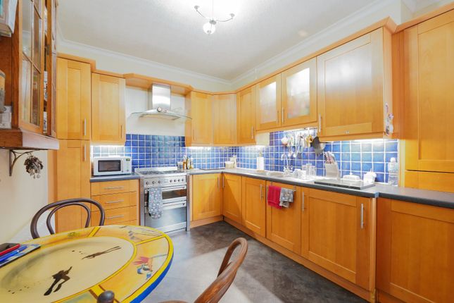 13, Ella Road, Nottingham photo 4