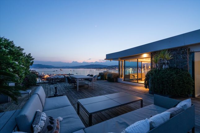 Property for sale in Cannes, Alpes-Maritimes, Provence-Alpes-Côte D'azur, France