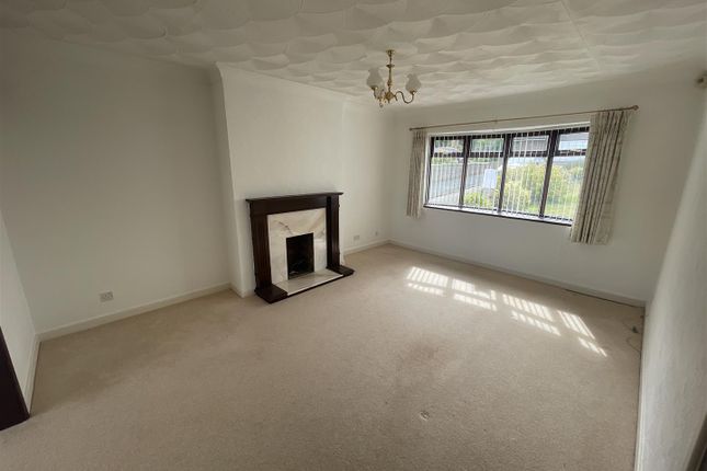 12, The Garth, Newton Aycliffe photo 2