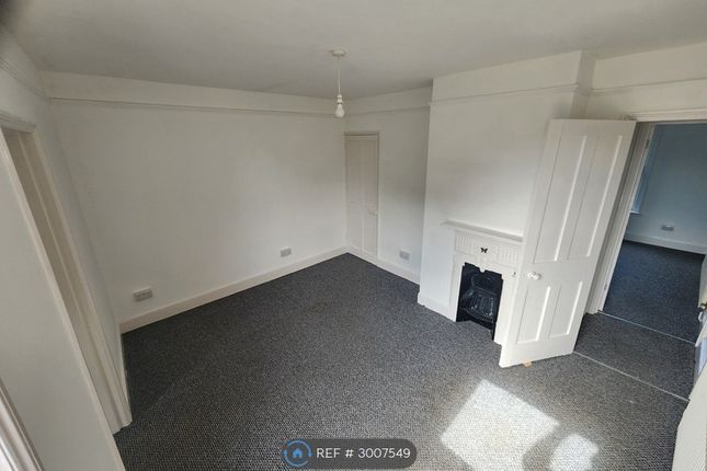 Fairlee Road, Newport photo 4