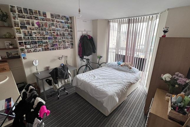 Shared accommodation to rent in King Edwards Road, Swansea