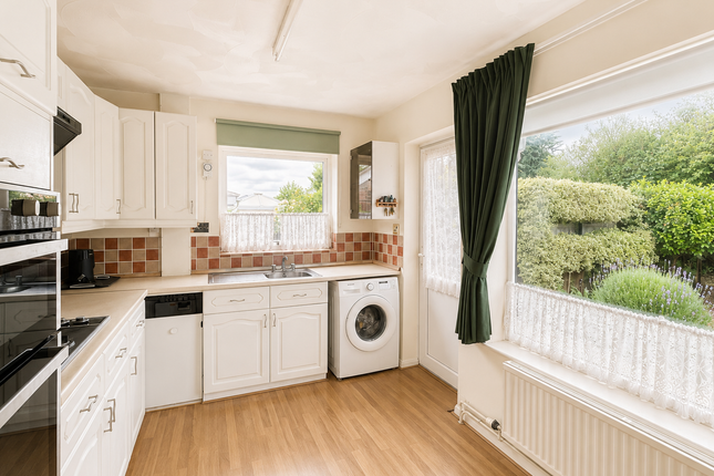 14, Chegworth Gardens, Sittingbourne photo 2