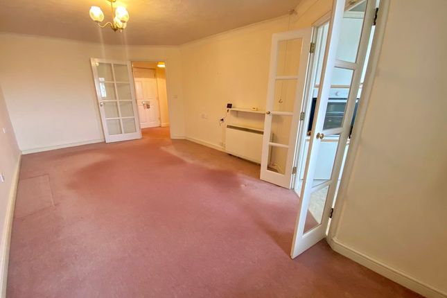 52, Moresby Court, Westbury Road, Fareham photo 2