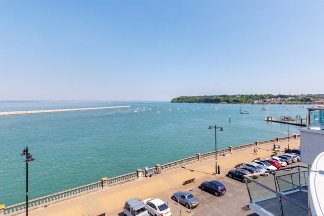 Apt 23, Number One, The Parade, Cowes photo 3