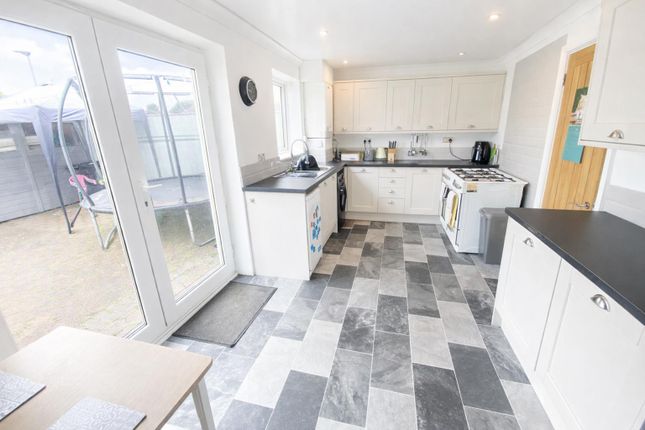 37, Brentwood Close, Whitley Bay photo 4