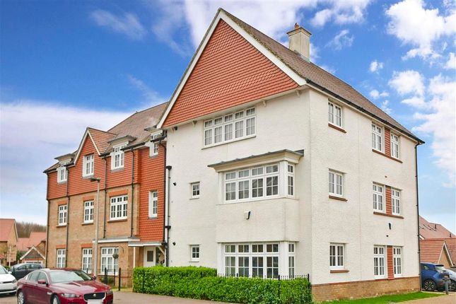 2 bed flat for sale in Limeburners Drive, Halling, Kent ME2