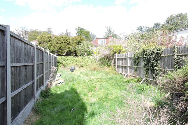 33, Cedar Park Road, Enfield, EN2 photo 4