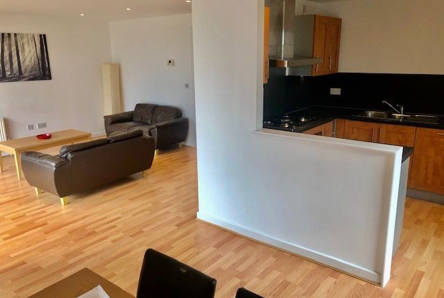 Flat to rent in 1 Meadowside Quay Square, Glasgow