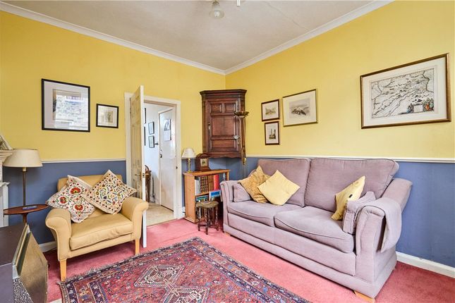 17, Albion Street, West Yorkshire photo 3