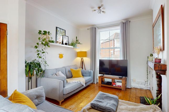 14, Gwennyth Street, Cardiff photo 4