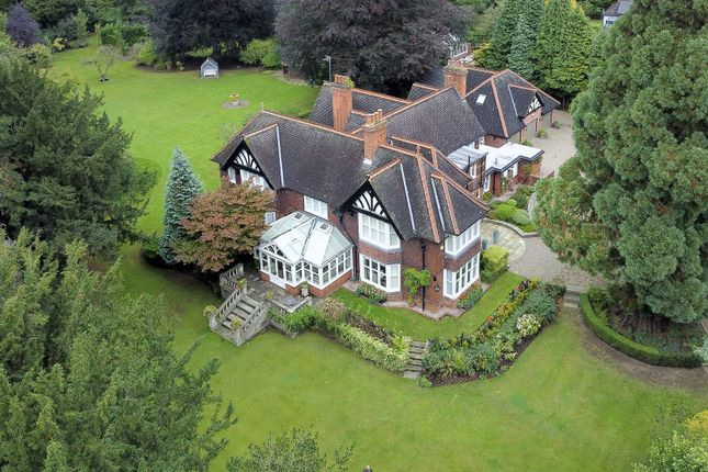 002 - Langtry Lodge.Jpg