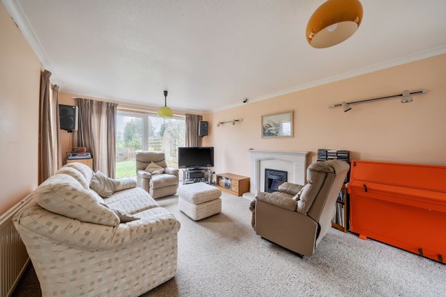 6, Balmoral Close, Hampshire photo 2