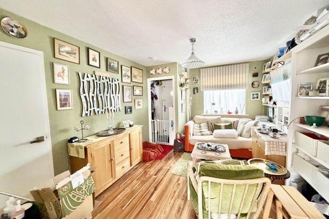 6, Parthia Place, Exmouth photo 3