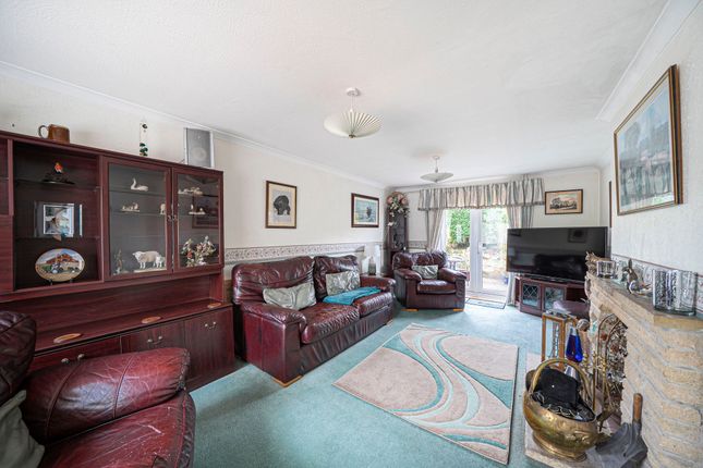 4 Ridges View, Andover photo 4
