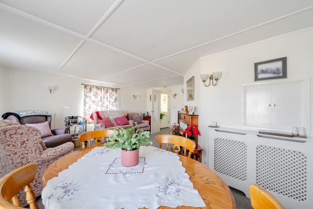 15 Windsor Way,, Broadway Park, Lancing photo 4