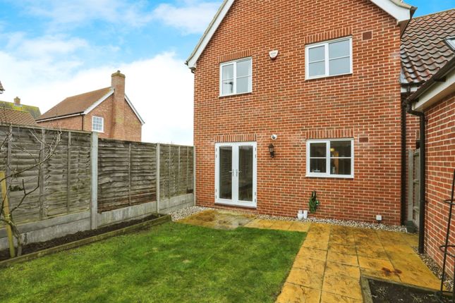 Link-detached house for sale in Beech Road, Saxmundham