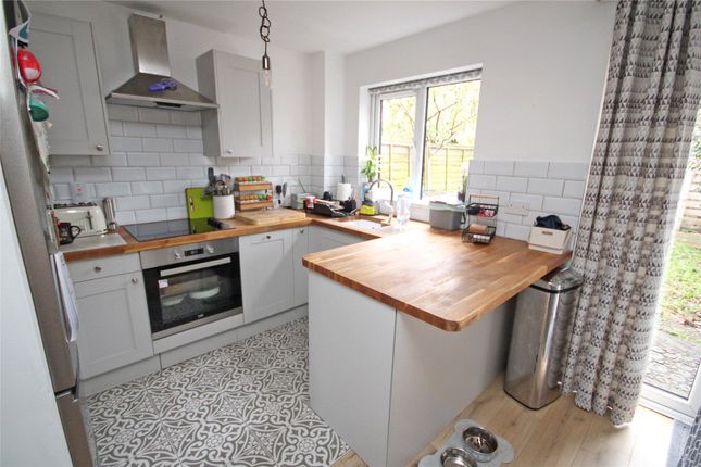 41, Ashlet Gardens, Hampshire photo 5