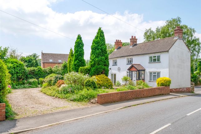 Thumbnail Detached house for sale in Alcester Road, Finstall, Bromsgrove