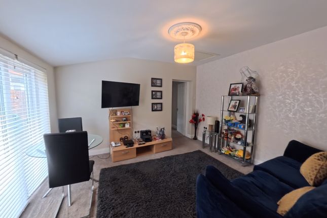 Flat 5, 12, Seaview Road, Burnham-on-Sea photo 4