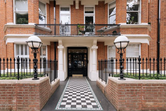 Flat for sale in Wymering Road, Maida Vale