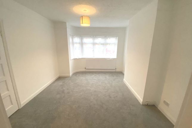 6, Peters Close, Stanmore photo 4
