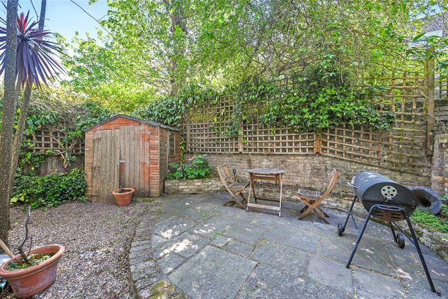 13A, Devonport Road, London photo 2