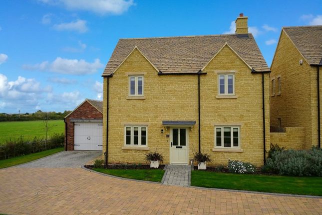 Thumbnail Detached house for sale in Folly View, Willersey, Worcestershire