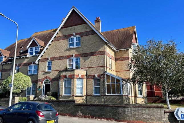 Thumbnail Flat for sale in Melcombe Avenue, Weymouth