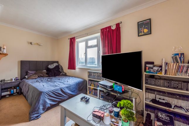 30, Bilberry Court, Winchester photo 5