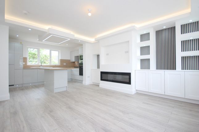 40, Ballochnie Drive, Airdrie photo 2