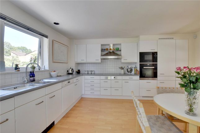 128, Langton Way, Blackheath photo 3