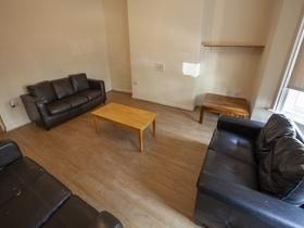 Manor House Road, Newcastle upon Tyne photo 3