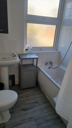 288A, Becontree Avenue, Dagenham photo 2