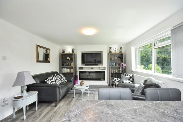 Woodside Court, Cardiff photo 2