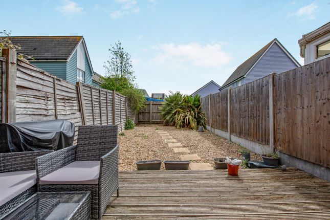 42, Cheldoc Rise, St Marys Island, Chatham photo 4